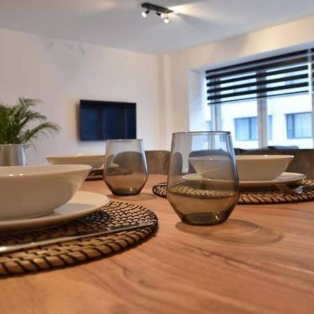 Vernieuwd Appartement Op 200M Van De Zee Ostenda Esterno foto